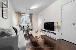 302 - 21 CLAIRTRELL ROAD Toronto