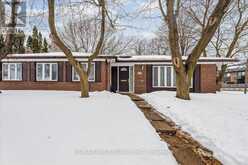 52 BROADFIELD DRIVE Toronto