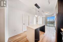 801 - 5 YORK GARDEN WAY Toronto