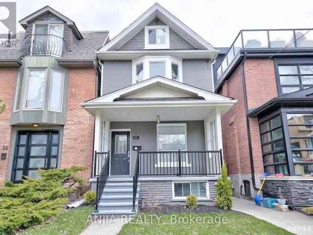 UPPER - 16 CAVELL AVENUE Toronto Ontario