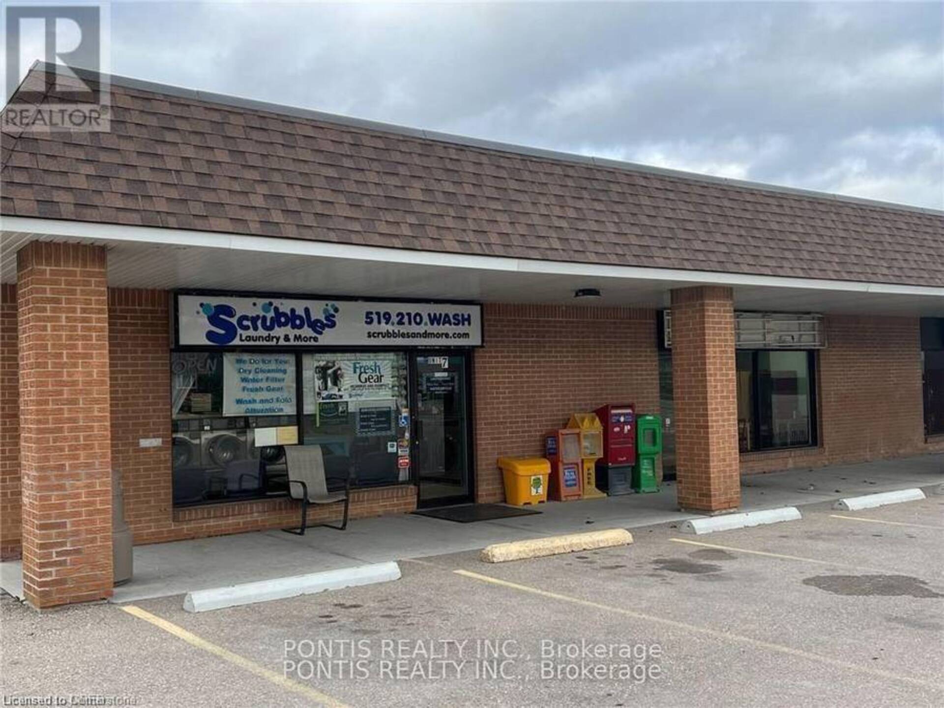 7 - 112 ORIOLE PARKWAY W Woolwich