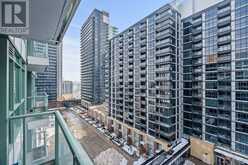 912 - 15 SINGER COURT Toronto