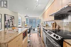 912 - 15 SINGER COURT Toronto