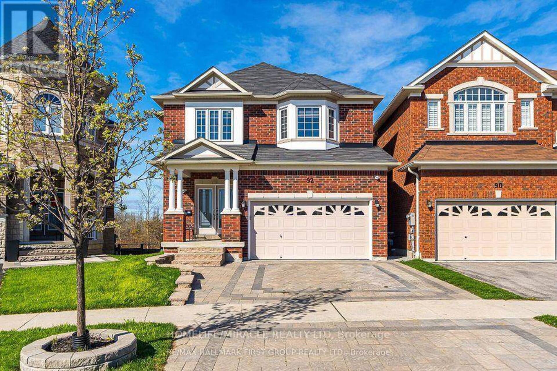 92 SHARPLIN DRIVE Ajax