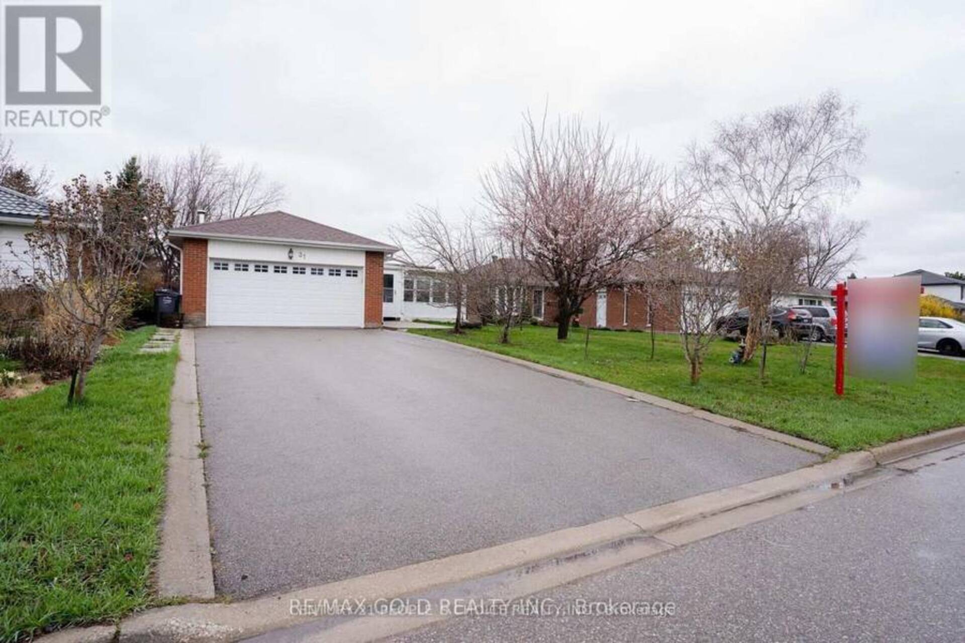 31 DORCHESTER DRIVE Brampton