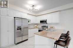 176 RETREAT BOULEVARD N Vaughan