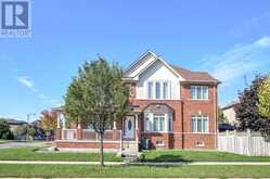 176 RETREAT BOULEVARD N Vaughan