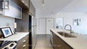 206 - 62 FOREST MANOR ROAD Toronto