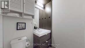 206 - 62 FOREST MANOR ROAD Toronto