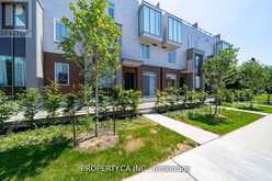 3 - 17 GREENBRIAR ROAD Toronto