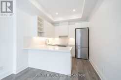 3 - 17 GREENBRIAR ROAD Toronto