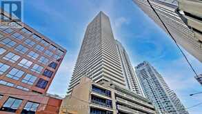 1710 - 2221 YONGE STREET Toronto