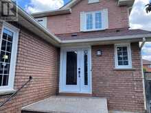 (UPPER) - 25 KENTUCKY DRIVE Brampton