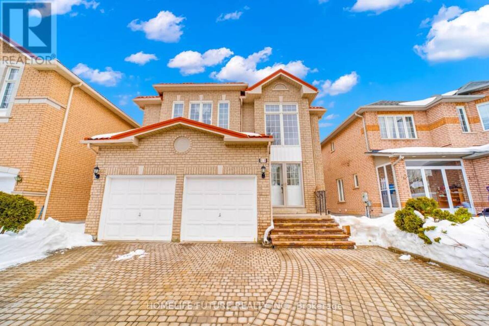 11 FERNCLIFFE CRESCENT Markham