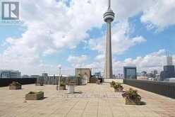 2501 - 270 QUEENS QUAY W Toronto