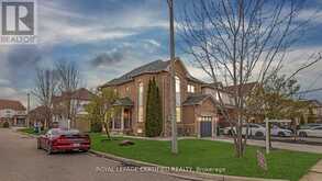 27 EARL GREY CRESCENT S Brampton