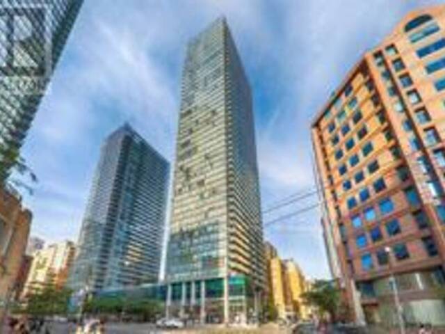 704 - 38 GRENVILLE STREET Toronto Ontario