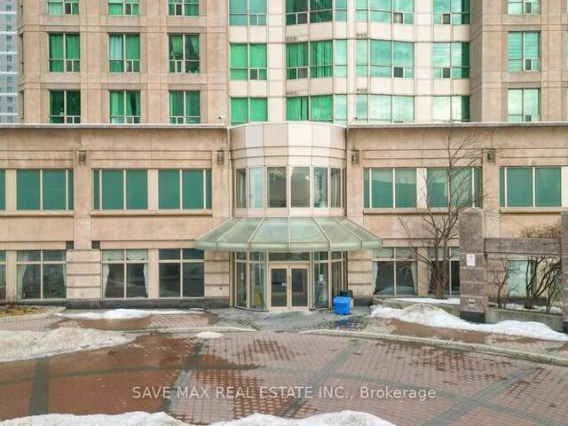 816 - 8 LEE CENTRE DRIVE Toronto Ontario