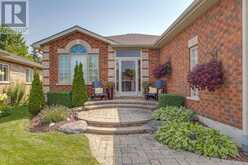 102 SELINE CRESCENT Barrie