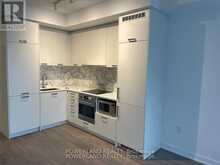 1615 - 10 HONEYCRISP CRESCENT Vaughan