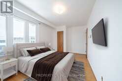 2098 DUFFERIN STREET Toronto