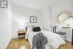 910 - 218 QUEENS QUAY W Toronto