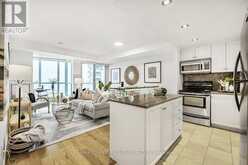 910 - 218 QUEENS QUAY W Toronto