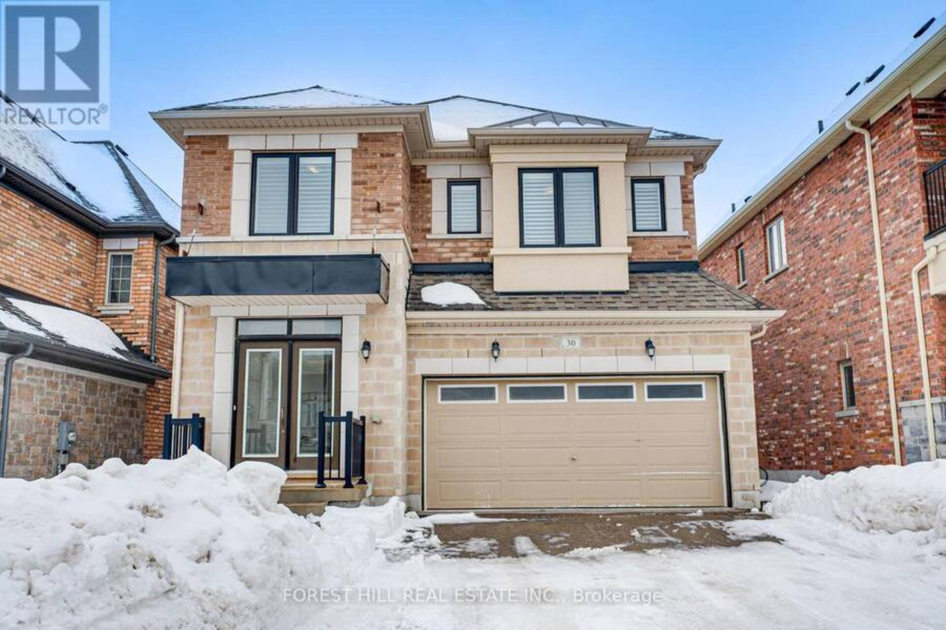 30 WILLIAM LUCK AVENUE East Gwillimbury