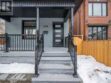 290 CHISHOLM AVENUE Toronto