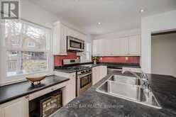 60 VAN STASSEN BOULEVARD Toronto