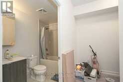 524 - 100 EAGLE ROCK WAY Vaughan