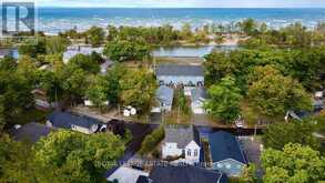 25 LAIDLAW STREET Wasaga Beach