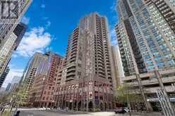 1007 - 736 BAY STREET Toronto