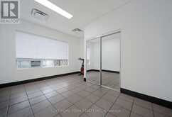 842 DUNDAS STREET W Toronto