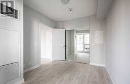 4706 - 2221 YONGE STREET Toronto