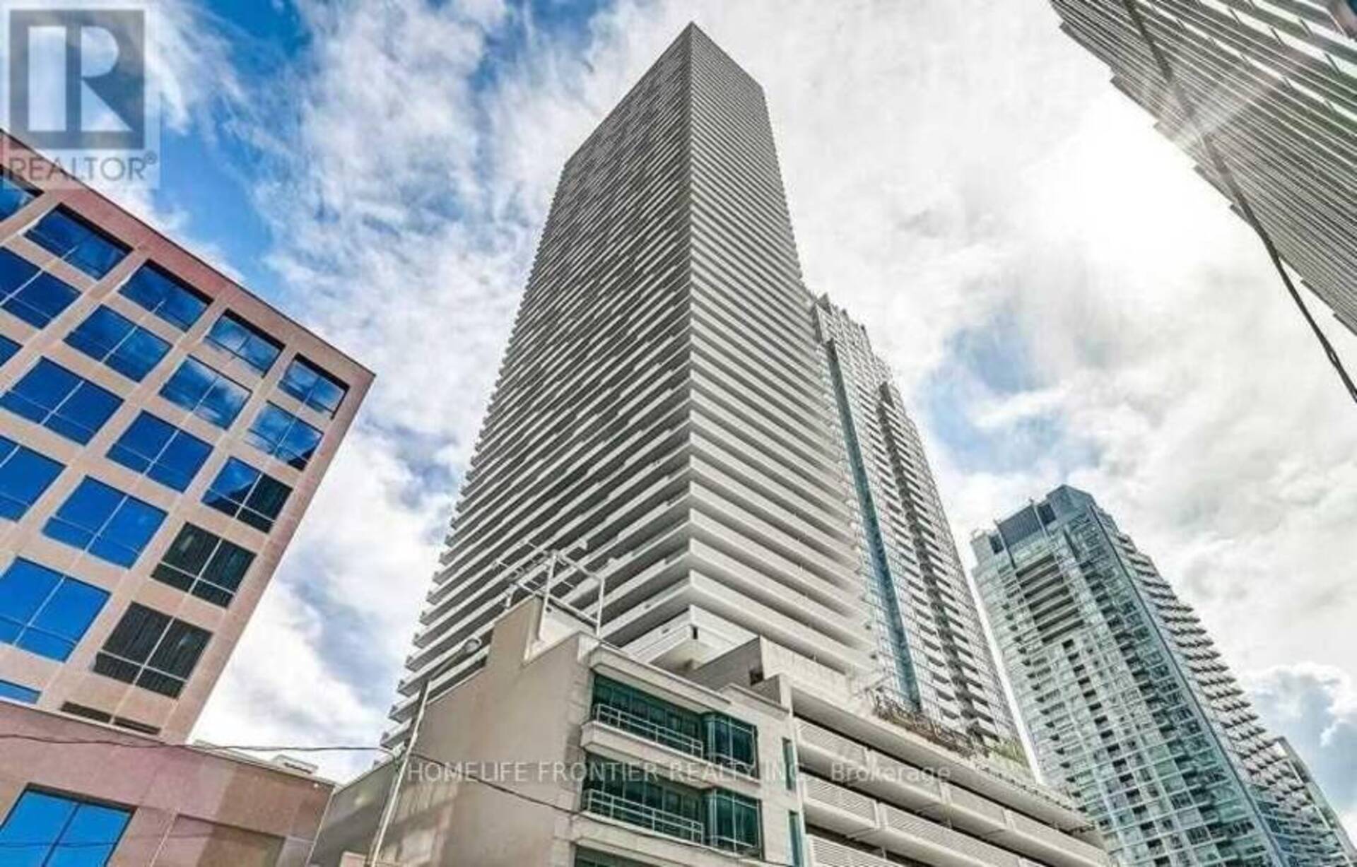 4706 - 2221 YONGE STREET Toronto