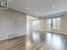 11 - 85 BAIF BOULEVARD Richmond Hill