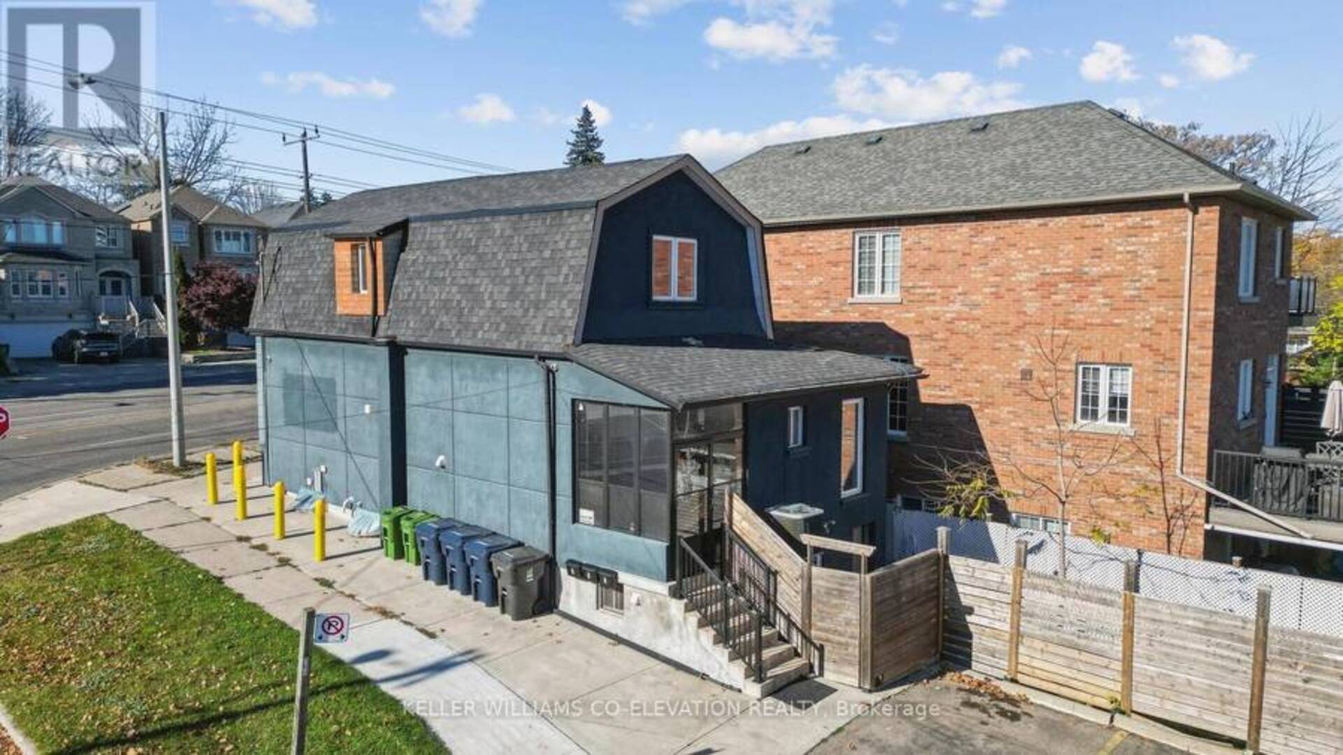 681 SCARLETT ROAD Toronto