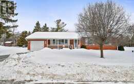 209 HILLVIEW DRIVE Smith-Ennismore-Lakefield