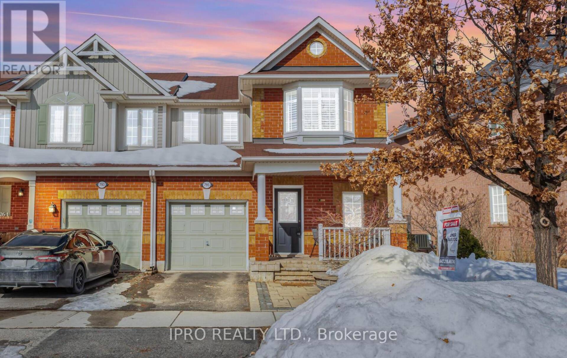 795 HOWDEN CRESCENT Milton