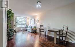 917 - 168 SIMCOE STREET W Toronto