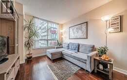 917 - 168 SIMCOE STREET W Toronto