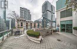 917 - 168 SIMCOE STREET W Toronto