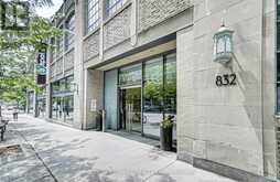 2806 - 832 BAY STREET Toronto