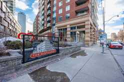 406 - 39 PARLIAMENT STREET Toronto