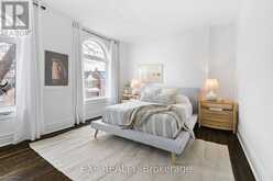 652 OSSINGTON AVENUE Toronto