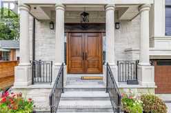 5 CHARLEMAGNE DRIVE Toronto