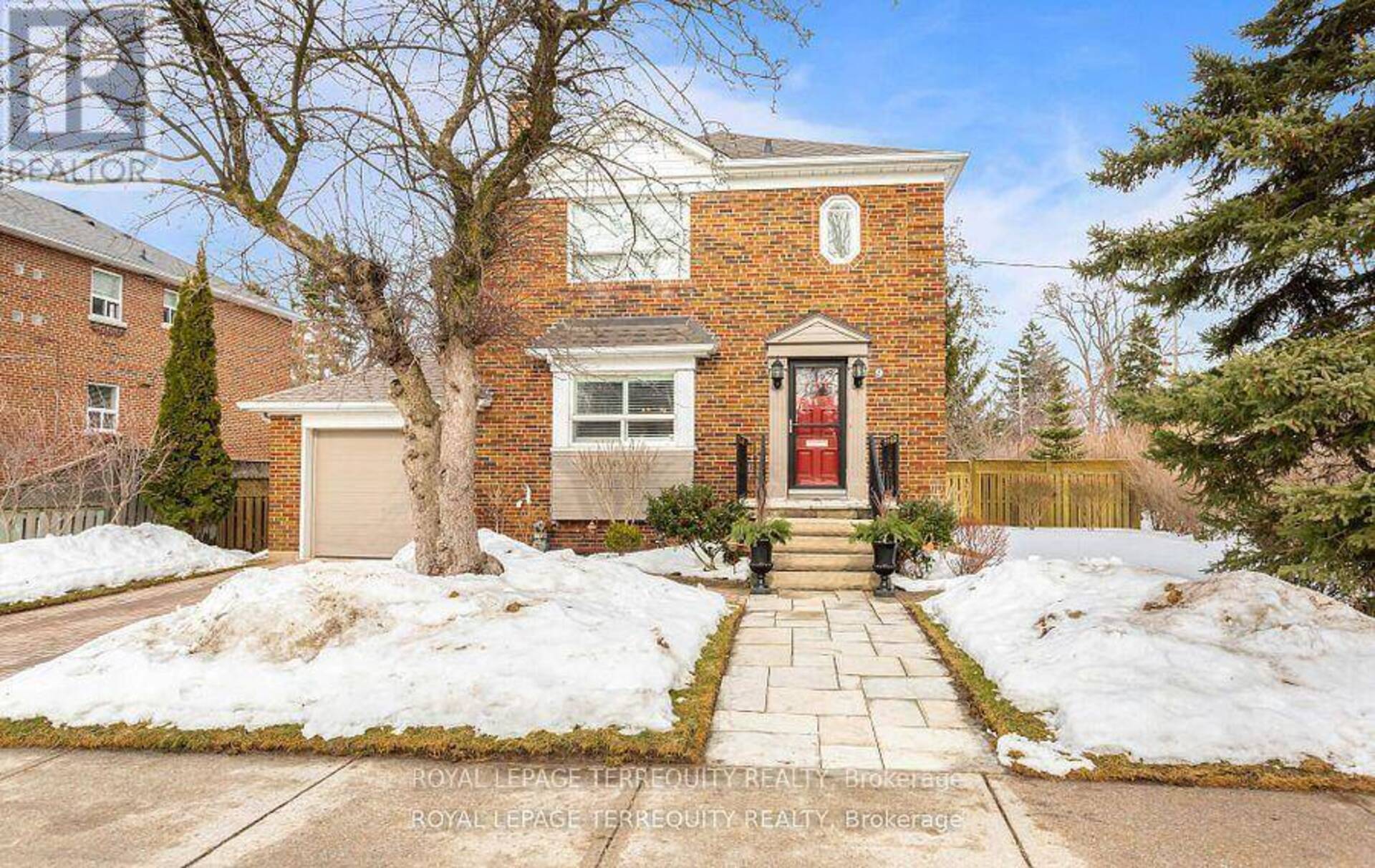 9 WENONAH DRIVE Mississauga