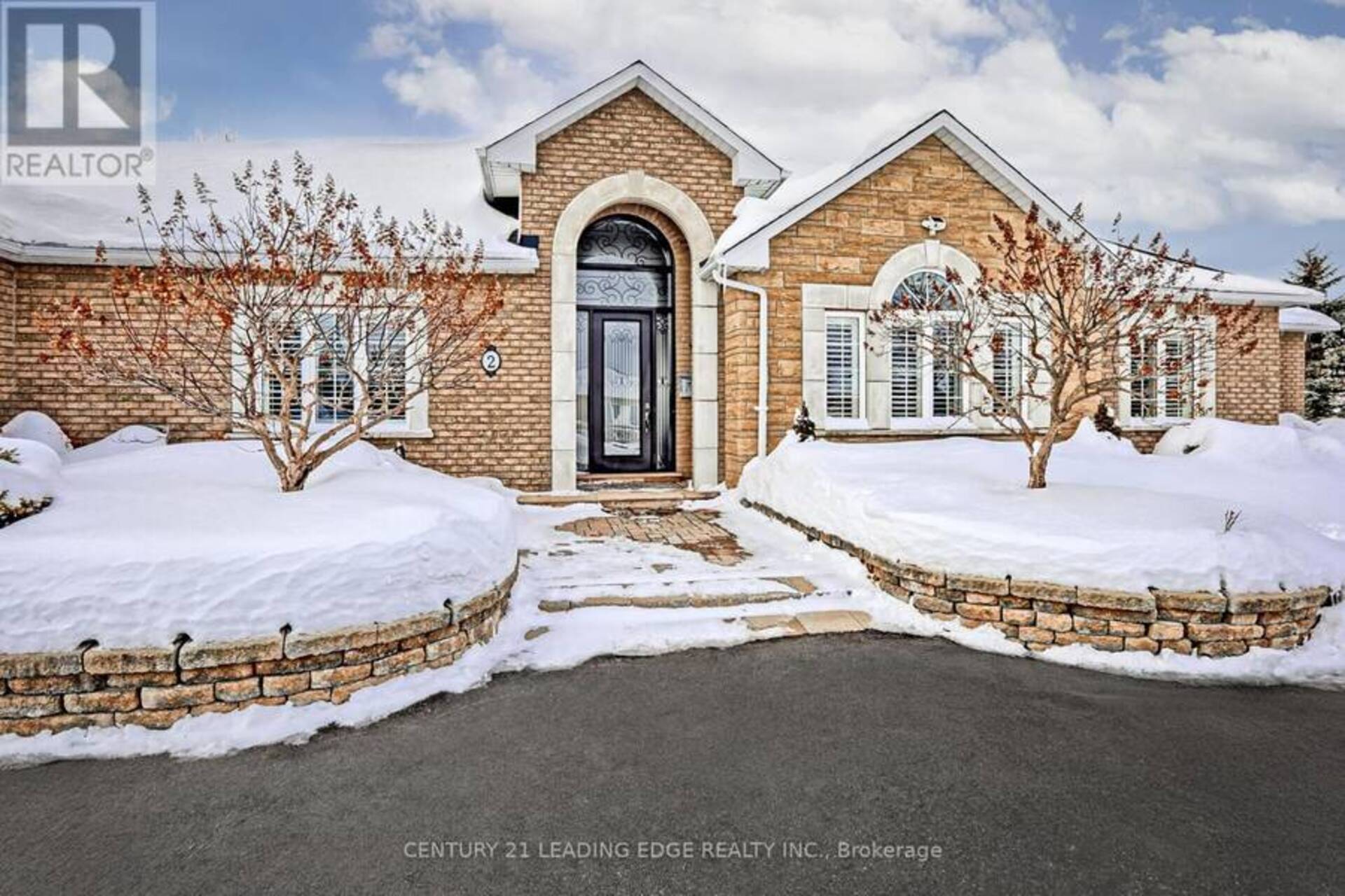 2 DEER RIDGE ROAD Uxbridge