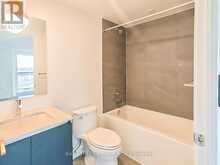 827 - 395 DUNDAS STREET W Oakville